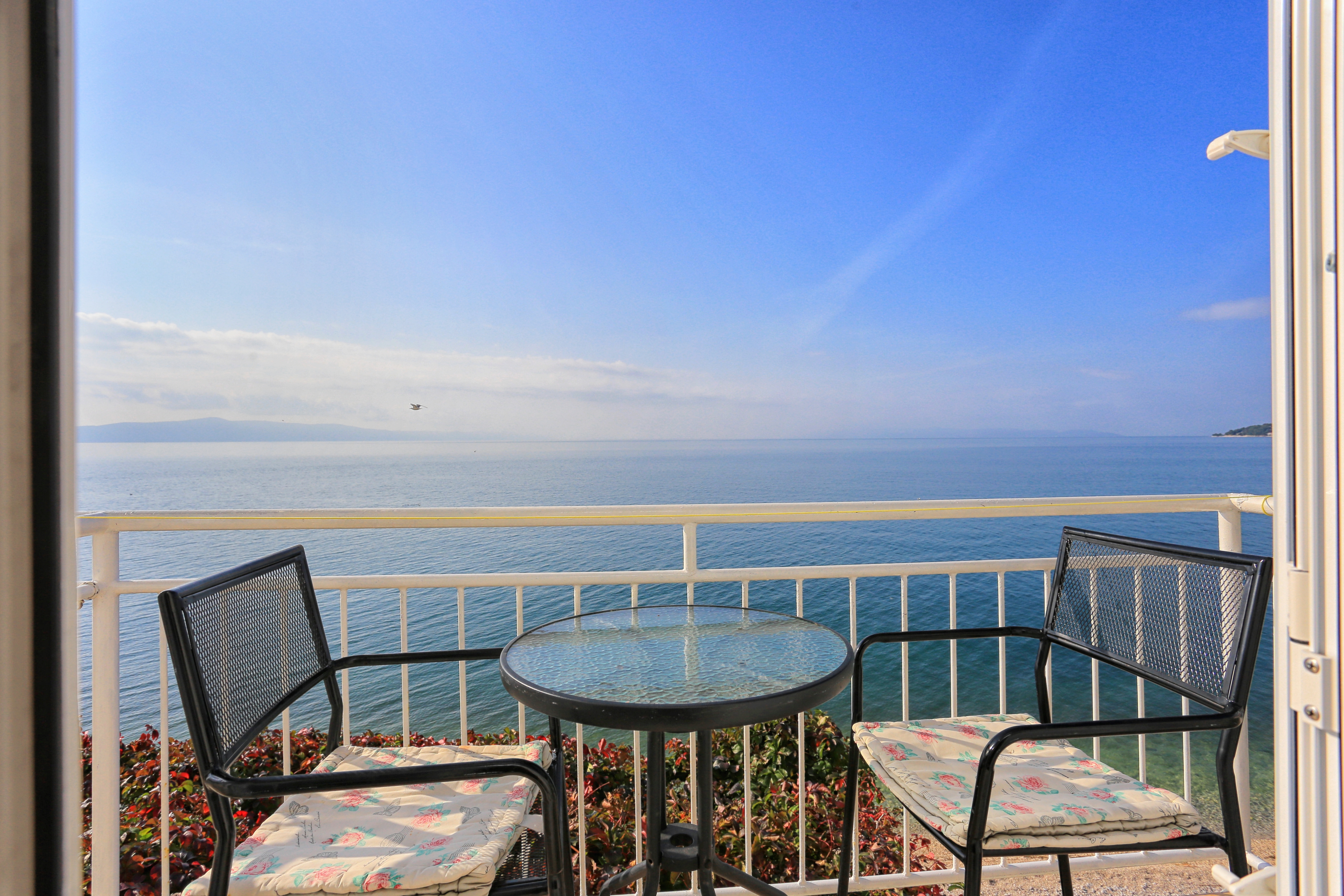 Two bedroom apartment near beach Drašnice, Makarska  A-c