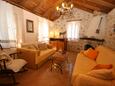 Living room Igrane, Living room in the house, dopusteni kucni ljubimci i WIFI.