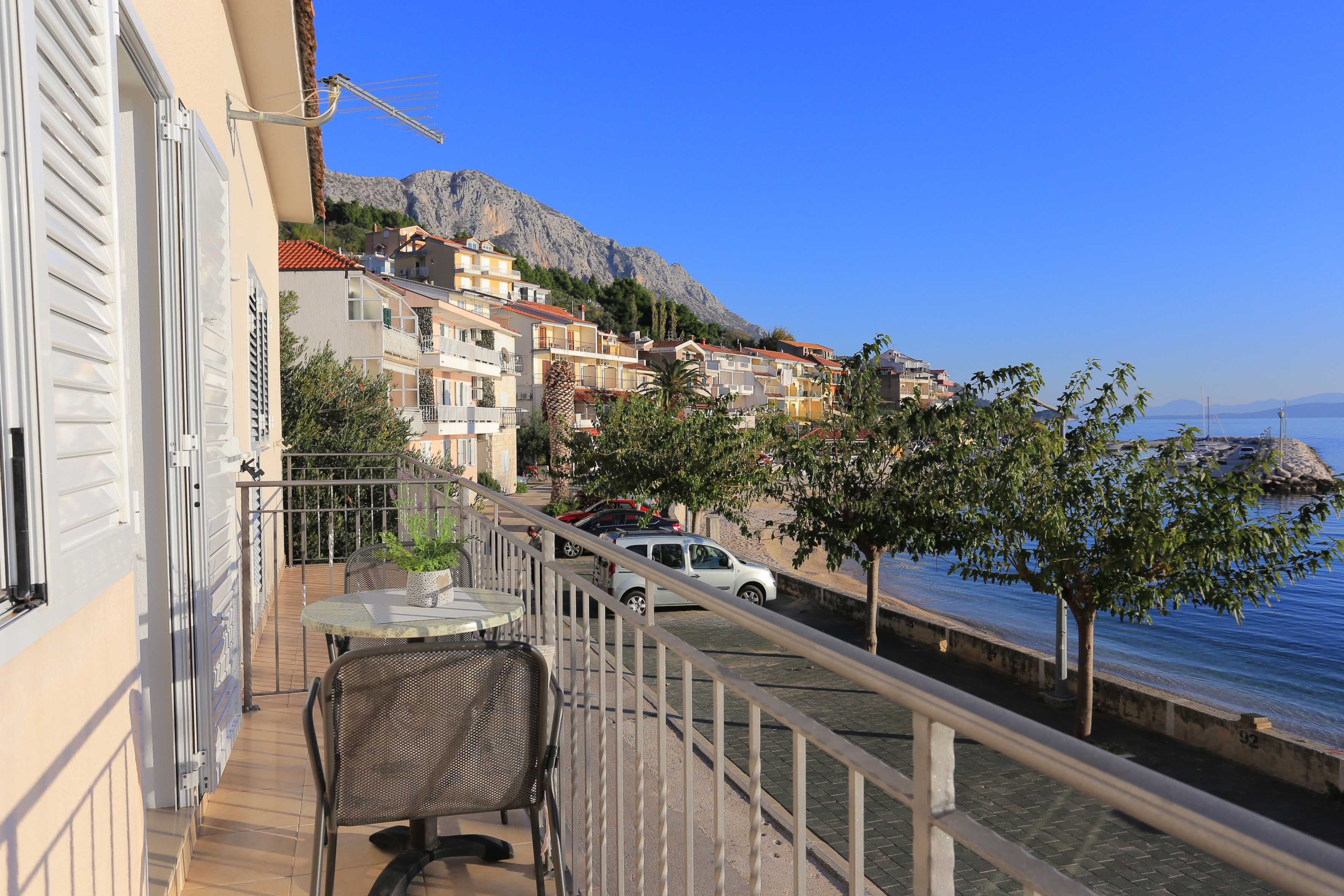 Two bedroom apartment near beach Podgora, Makarska  A-a