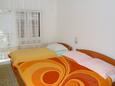 Zaostrog, Dormitorio in the room, air condition available y WiFi.