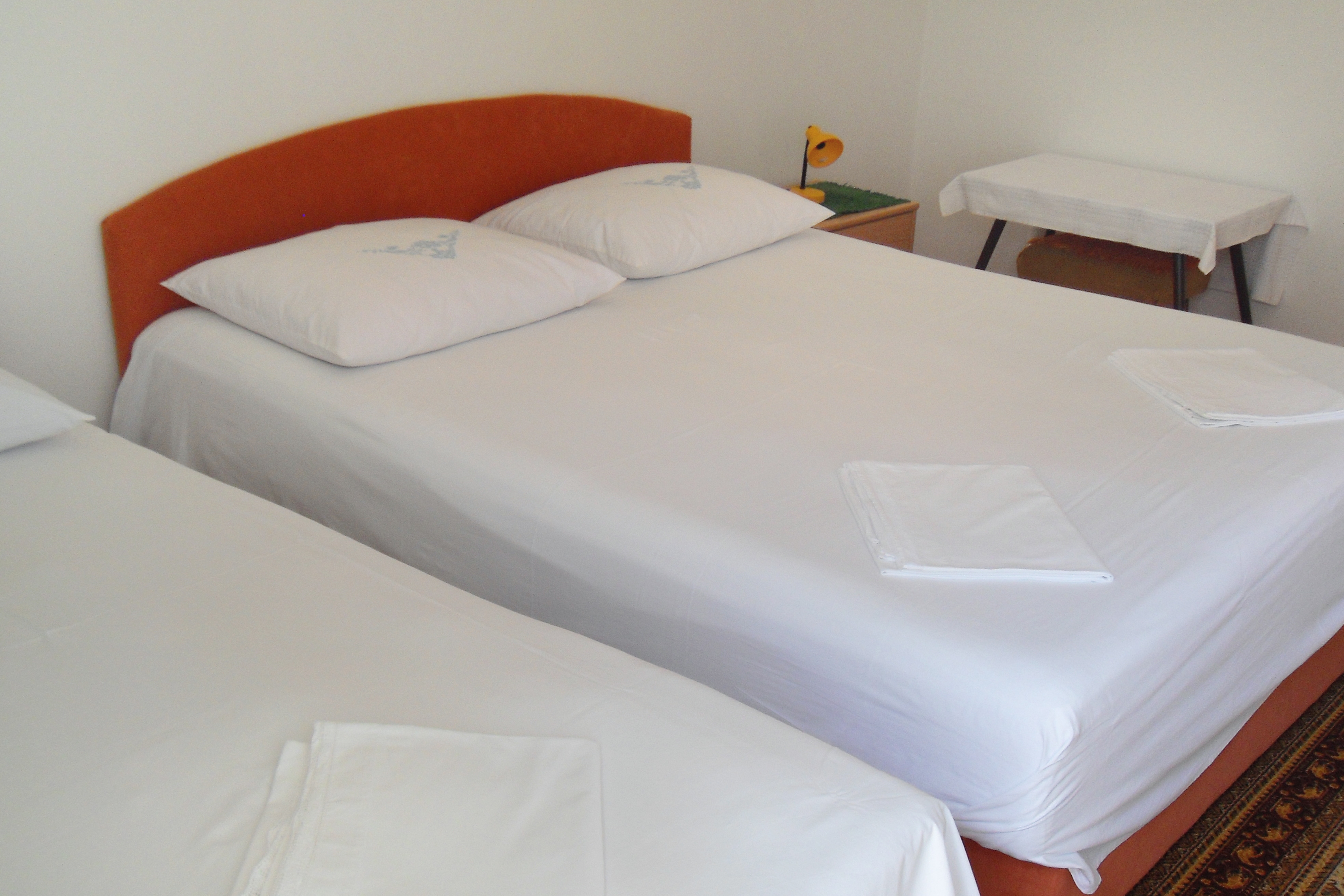 Room with balcony Zaostrog, Makarska (S-2662-b) Room with balcony Zaostrog, Makarska (S-2662-b)