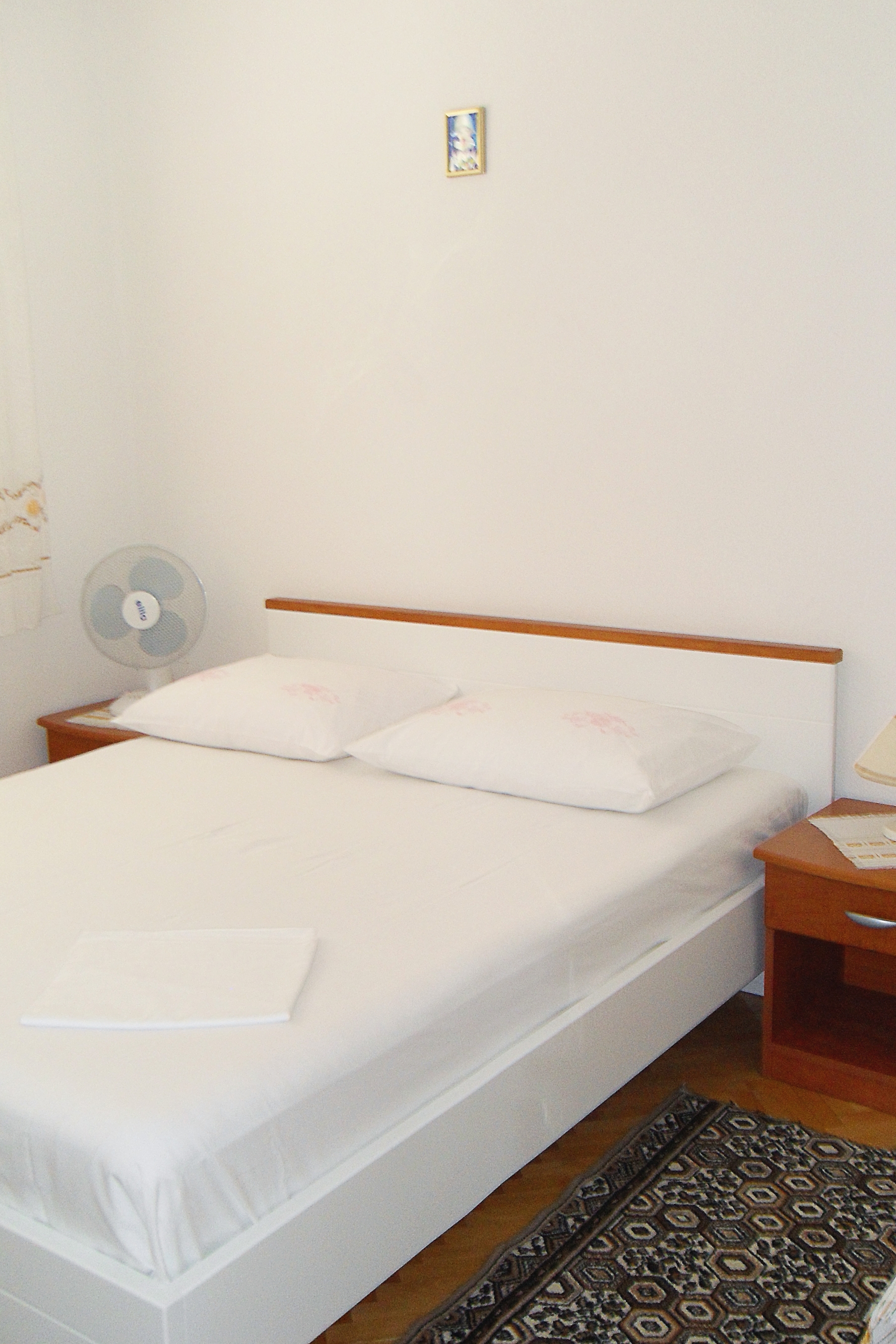 Room with air-conditioning Zaostrog, Makarska (S-2662-d) Room with air-conditioning Zaostrog, Makarska (S-2662-d)