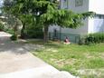 Parkiralište Zaostrog, Makarska, Parkiralište 2663 - Apartmani blizu mora sa kamenitom plažom.