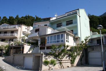 Property Brela, Makarska, Property 2664 - Apartments and Rooms with pebble beach.