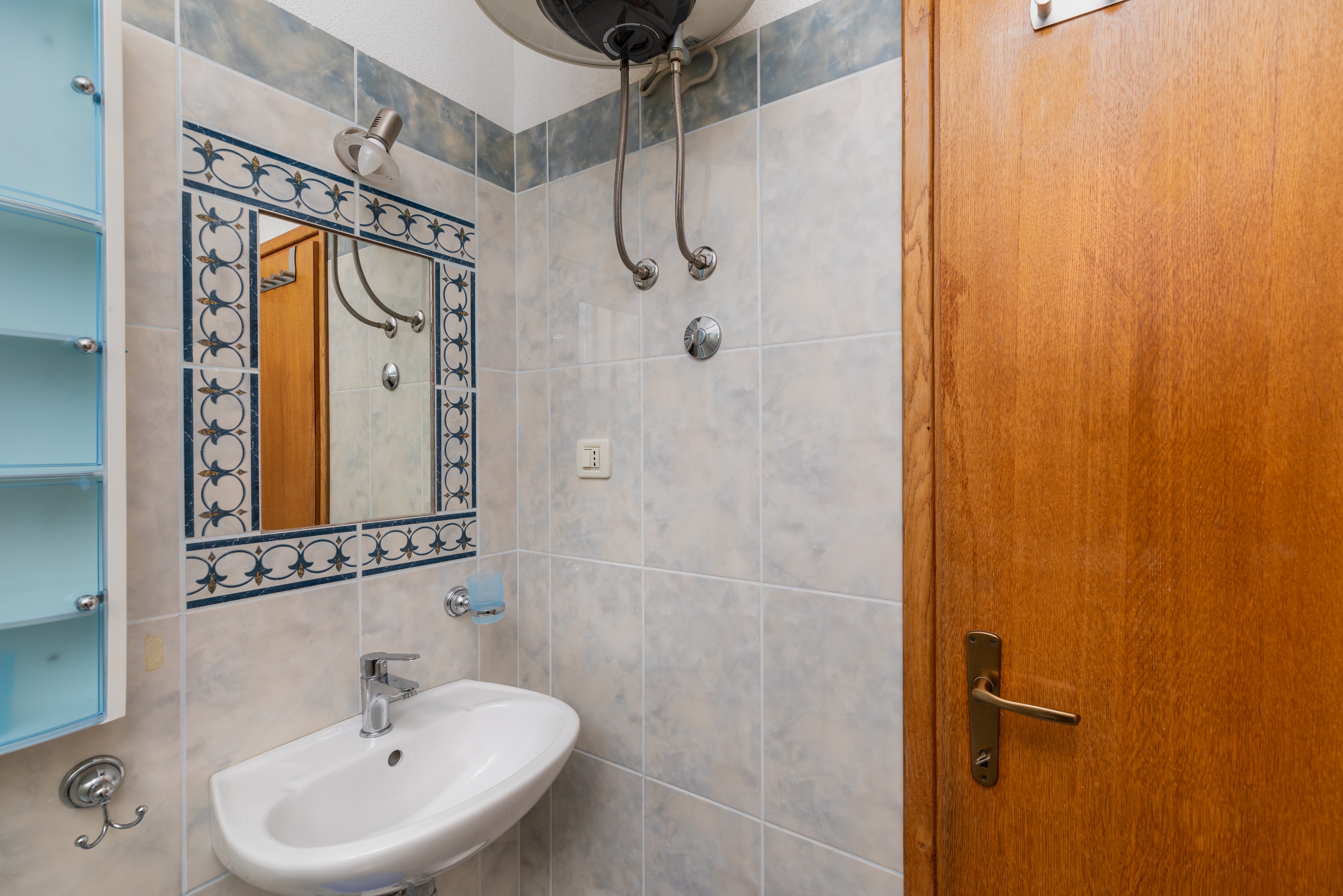 One bedroom apartment near beach Drašnice, Makarska  A-a