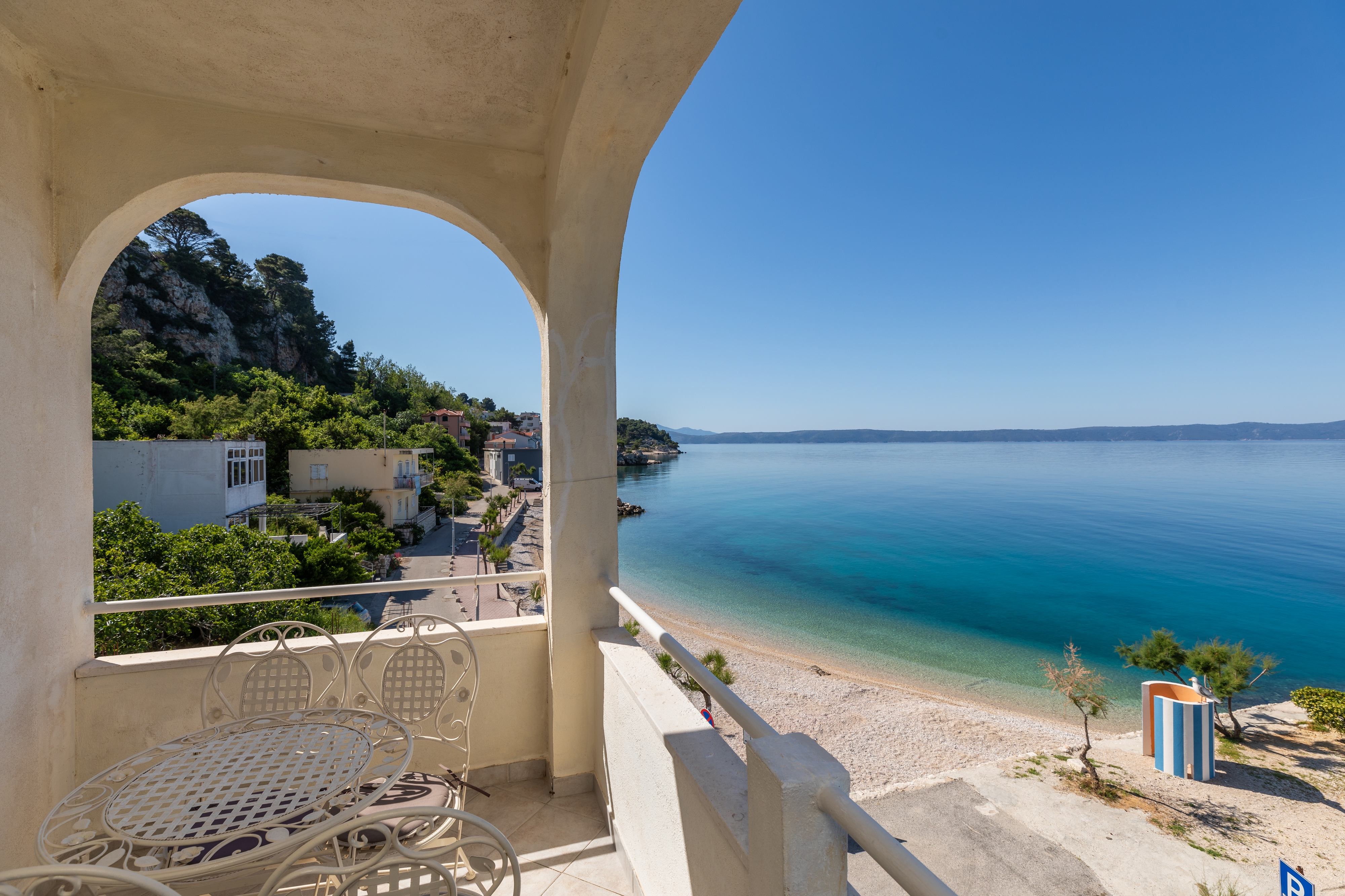 One bedroom apartment near beach Drašnice, Makarska  A-a