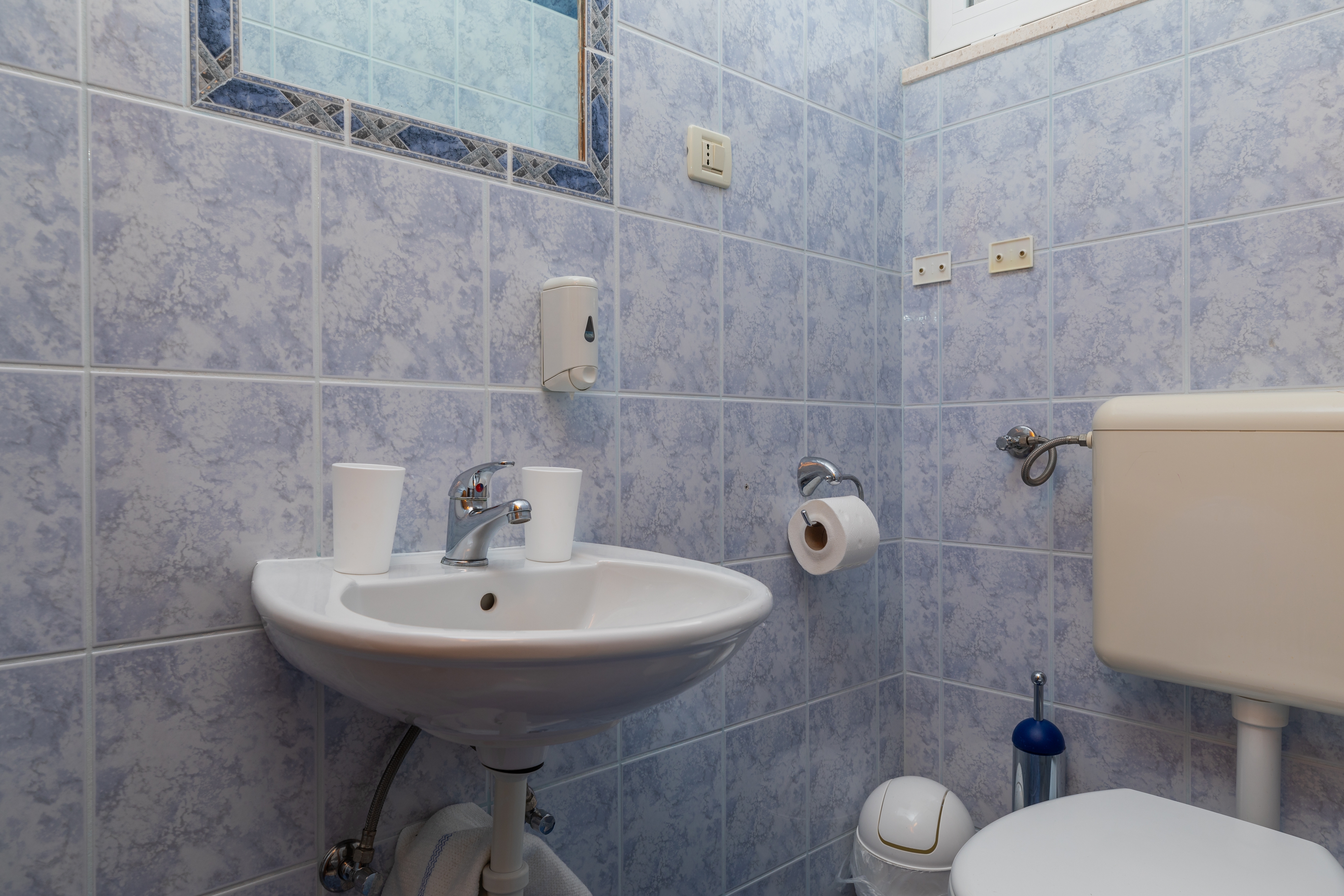 One bedroom apartment near beach Drašnice, Makarska  A-c