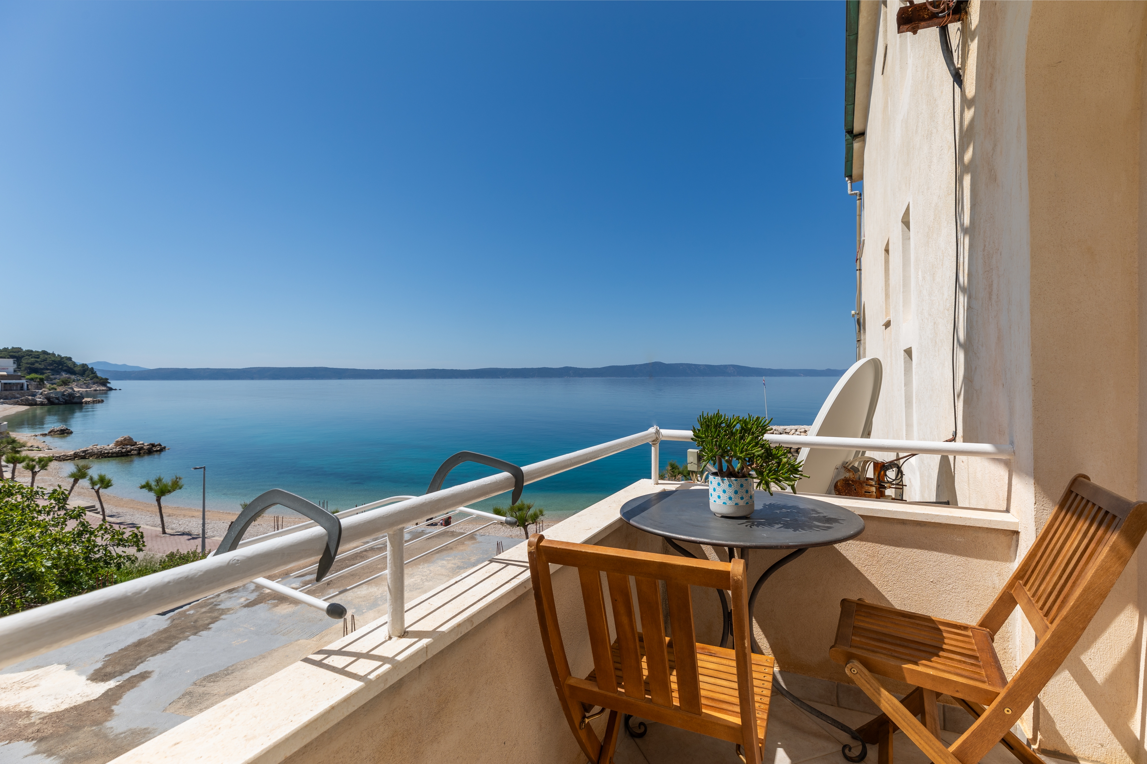 One bedroom apartment near beach Drašnice, Makarska  A-d