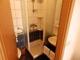 Ванная комната Baška Voda, Ванная комната в размещении типа studio-apartment, Домашние животные допускаются и WiFi.