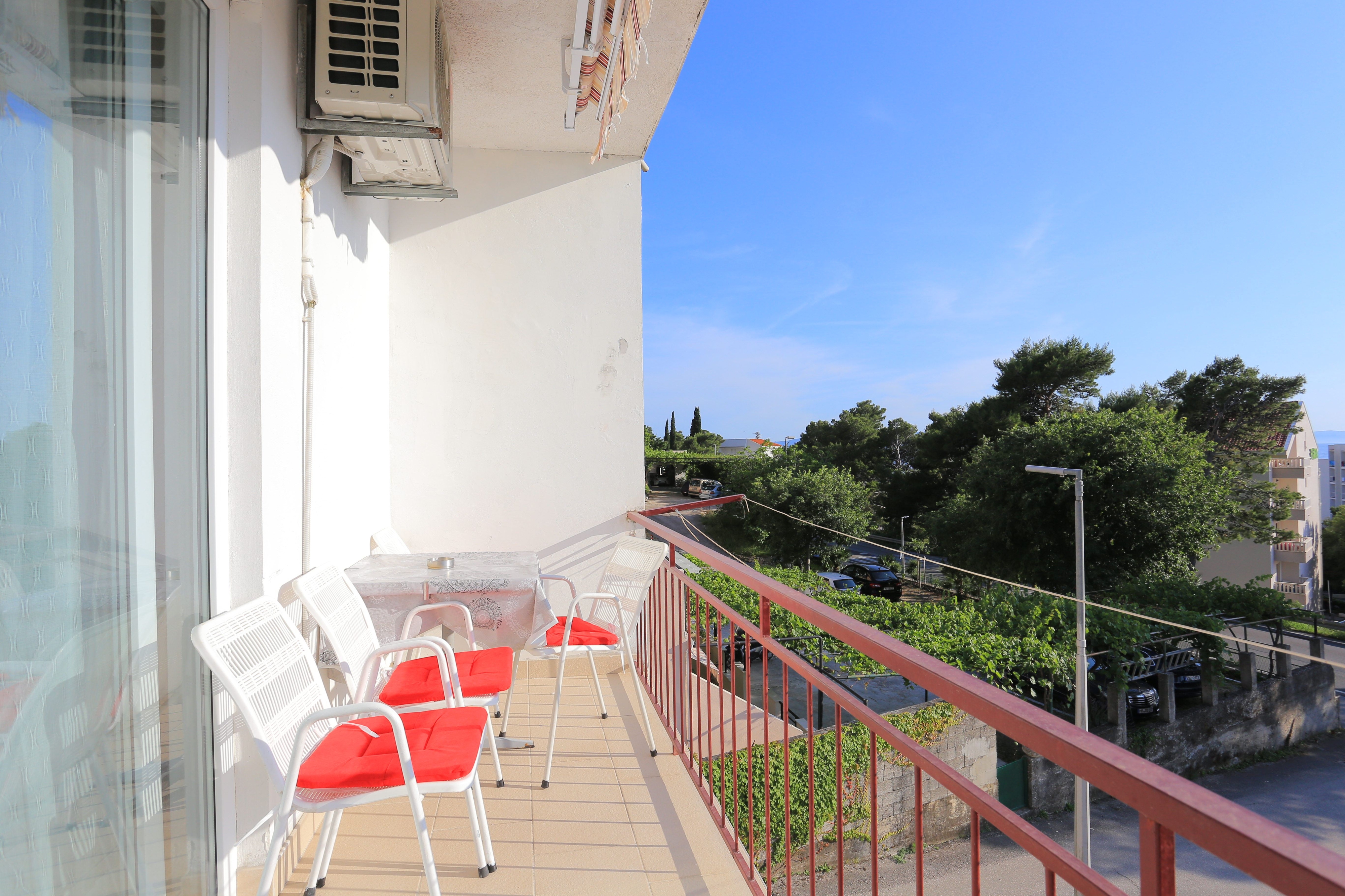 One bedroom apartment with balcony and sea view Tučepi, Makarska  A-c