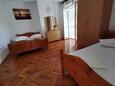 Baška Voda, Спальня в размещении типа apartment, доступный кондиционер, Домашние животные допускаются и WiFi.