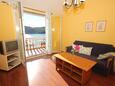 Living room Slano, Living room in the apartment, air condition available, (pet friendly) and WiFi.