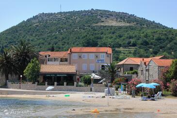 Slano, Dubrovnik, Obiekt 2687 - Kwatery przy morzu ze żwirową plażą.