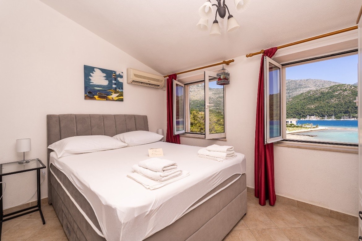 Chambre prés de la plage Slano, Dubrovnik (S-2687-a) Chambre prés de la plage Slano, Dubrovnik (S-2687-a)