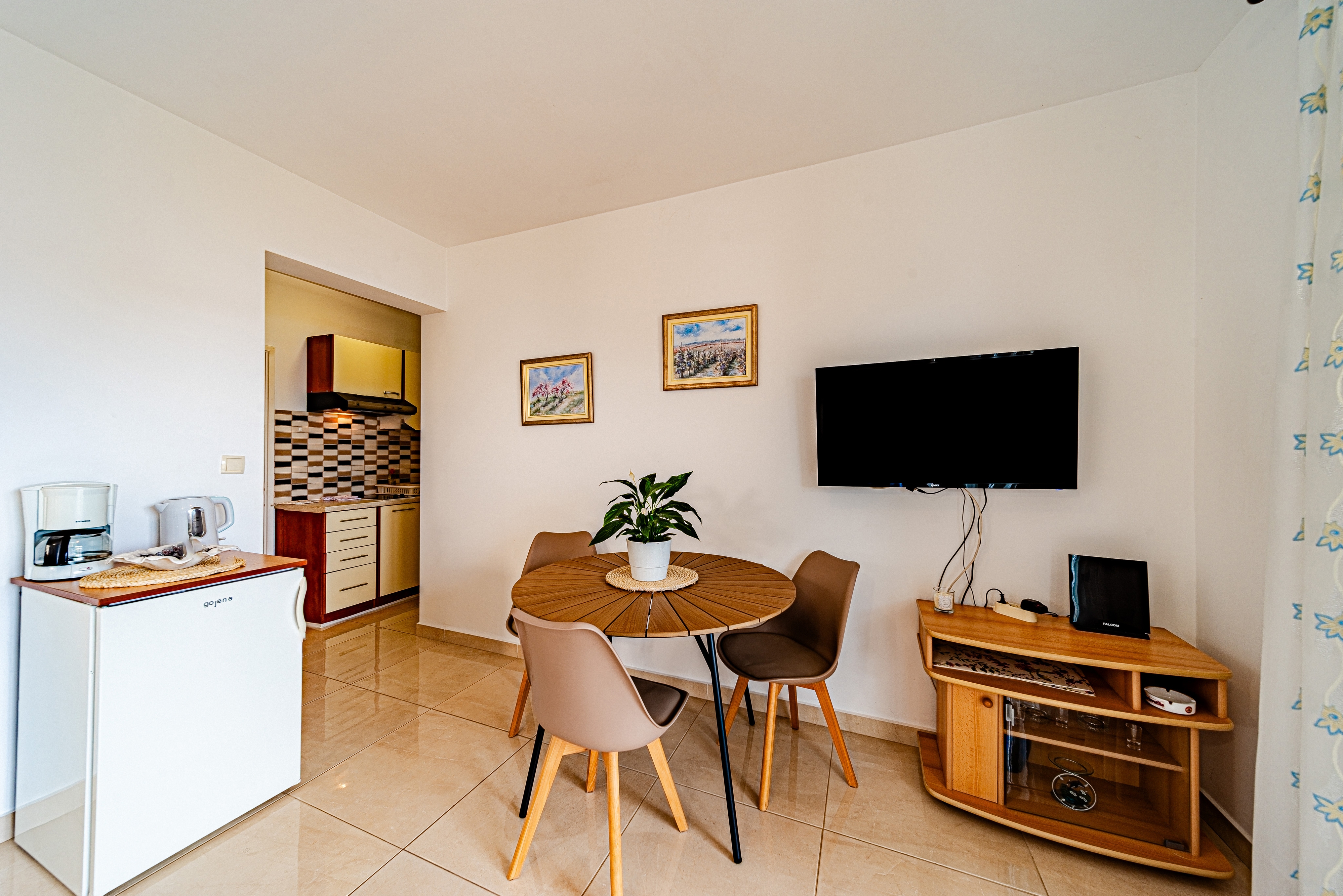 Jednosobni apartman s terasom i pogledom na more Orebić, Pelješac  A-c