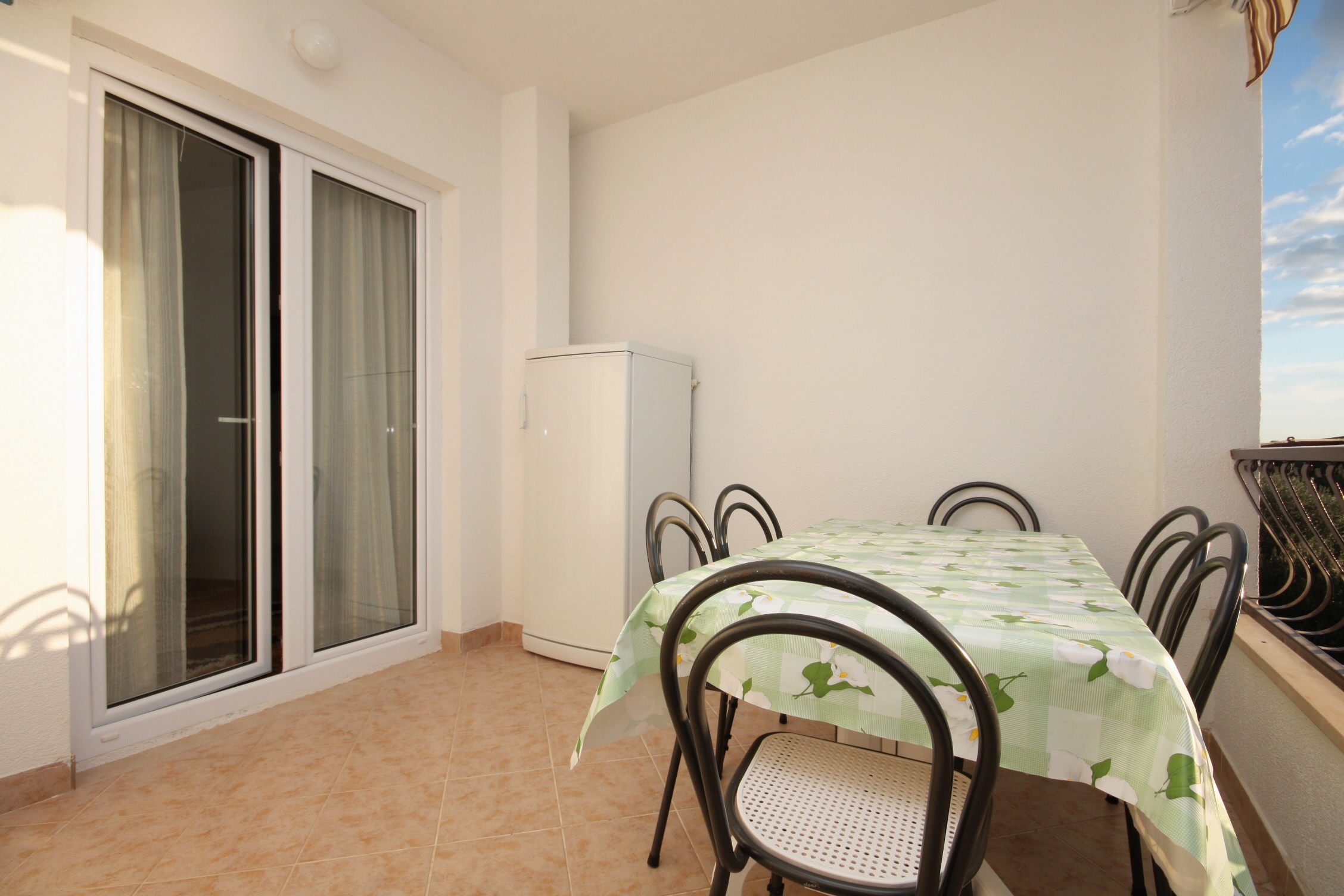 Two bedroom apartment near beach Tučepi, Makarska  A-a