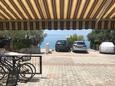 Tučepi, Makarska, Dvorišče 2694 - Apartmaji v bližini morja s prodnato plažo.