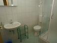 Ванная комната 2 Baška Voda, Ванная комната 2 в размещении типа apartment, Домашние животные допускаются и WiFi.