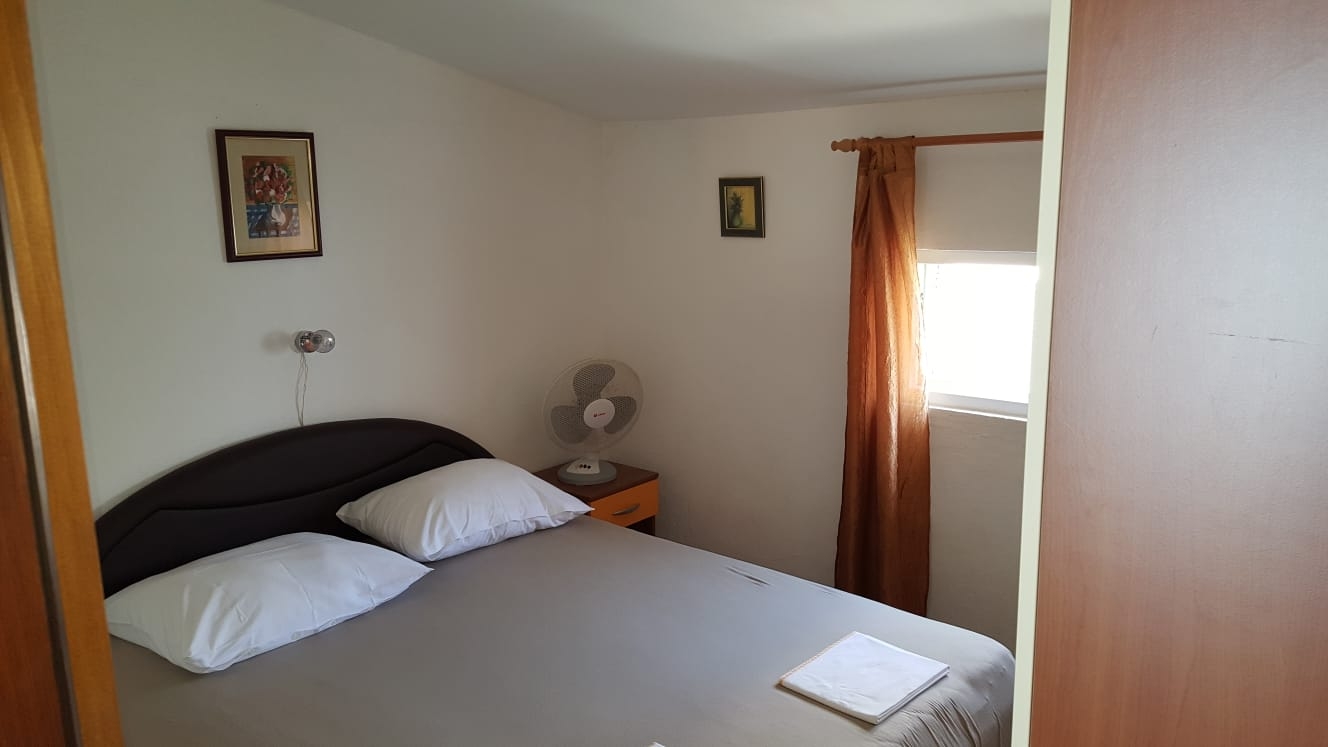 Two bedroom apartment near beach Tučepi, Makarska  A-a