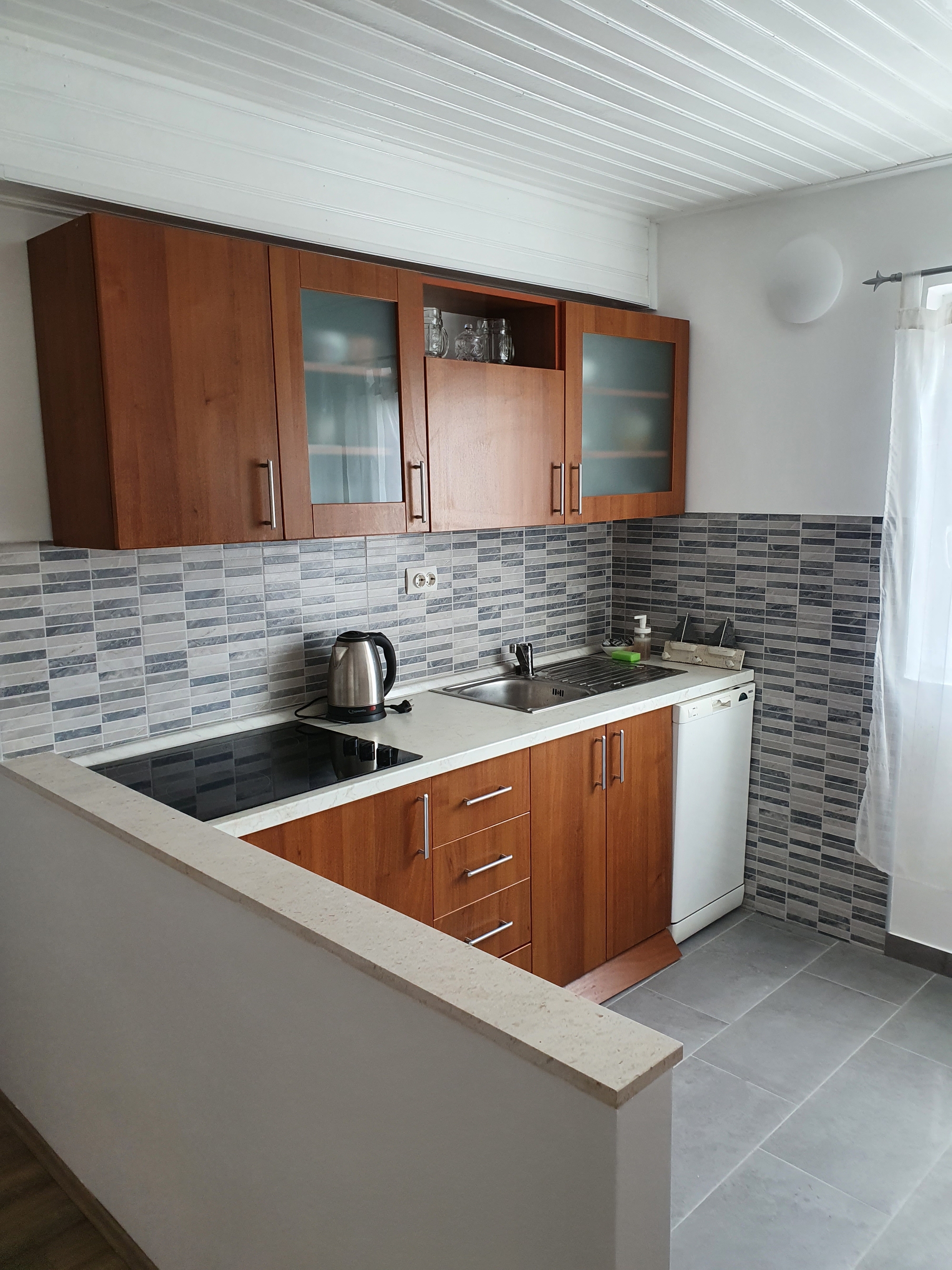 Two bedroom apartment near beach Tučepi, Makarska  A-a