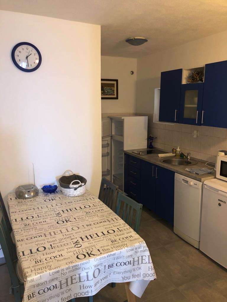 Two bedroom apartment near beach Tučepi, Makarska  A-c