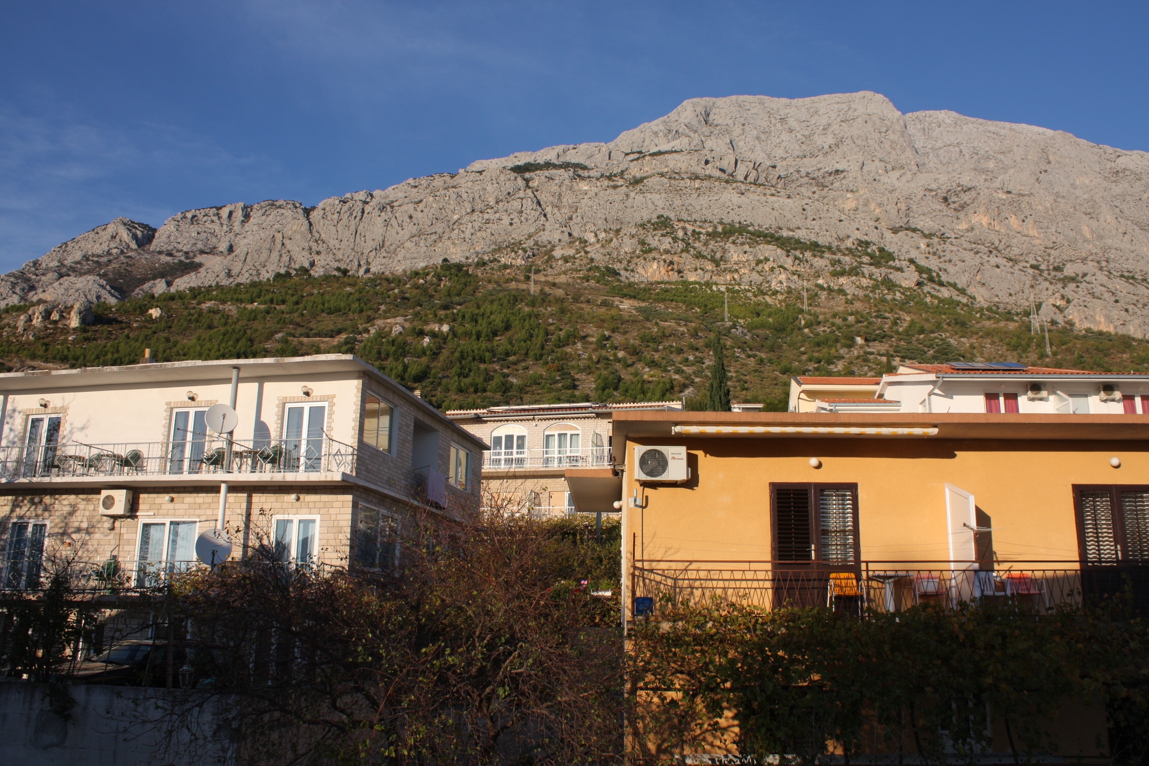 Two bedroom apartment with balcony and sea view Baška Voda, Makarska  A-b