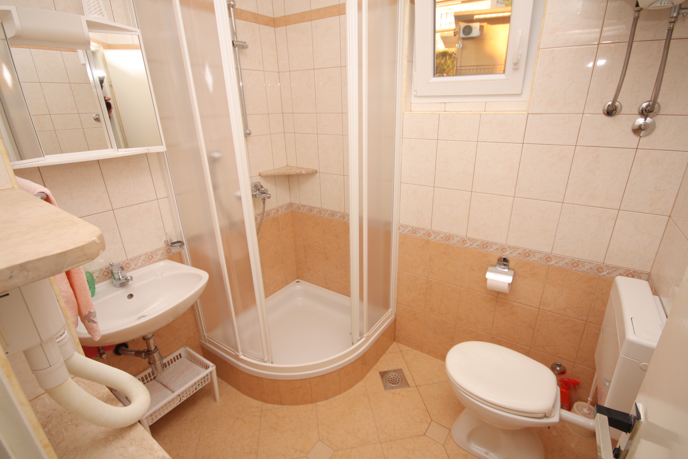 Two bedroom apartment with balcony and sea view Baška Voda, Makarska  A-b
