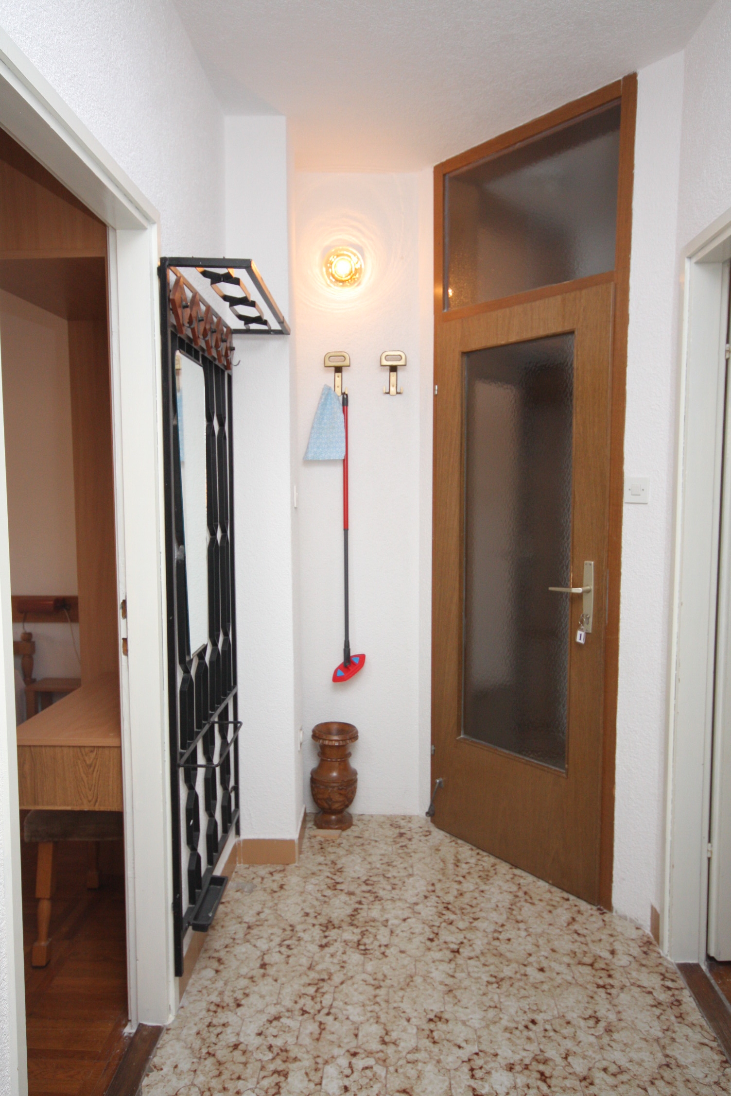 Two bedroom apartment with balcony and sea view Baška Voda, Makarska  A-b