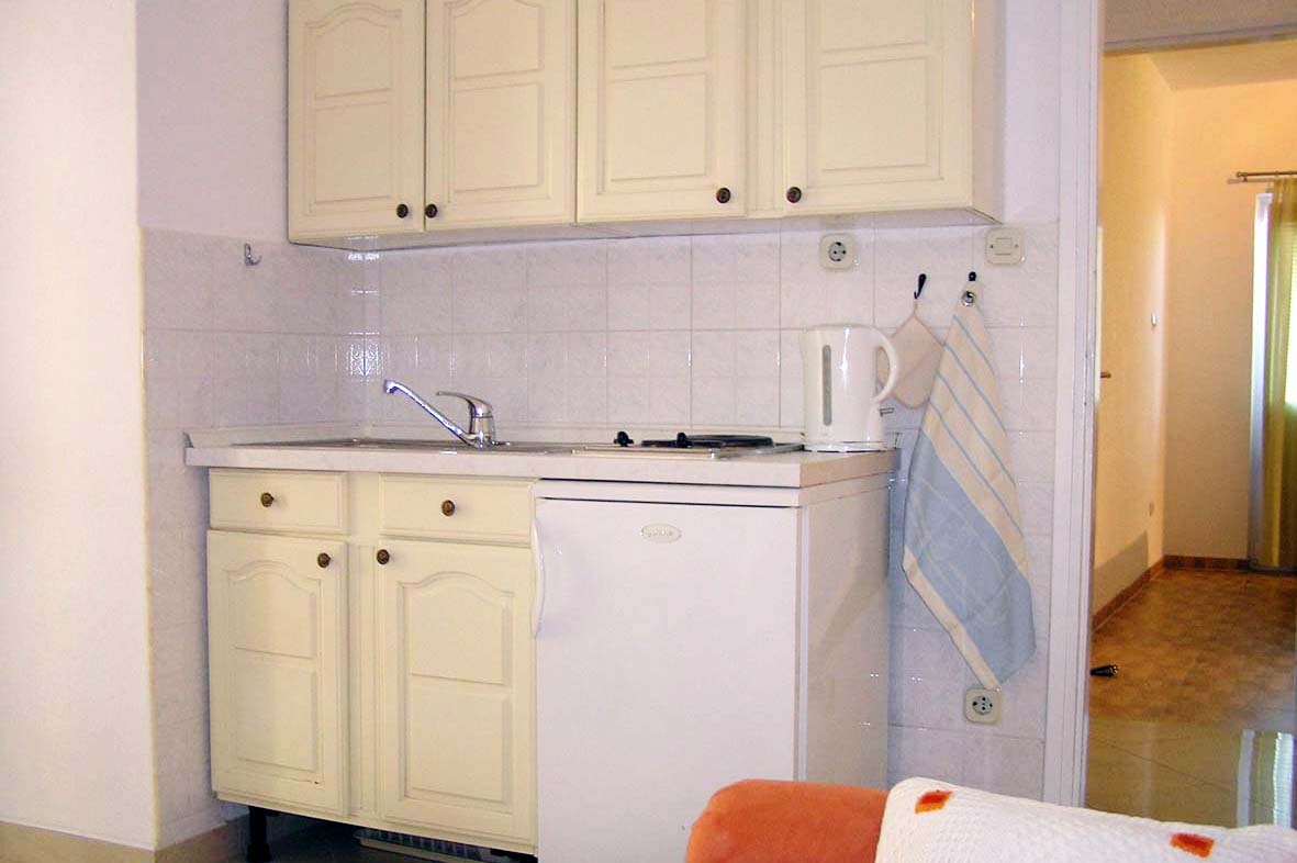 Two bedroom apartment with balcony and sea view Baška Voda, Makarska  A-b
