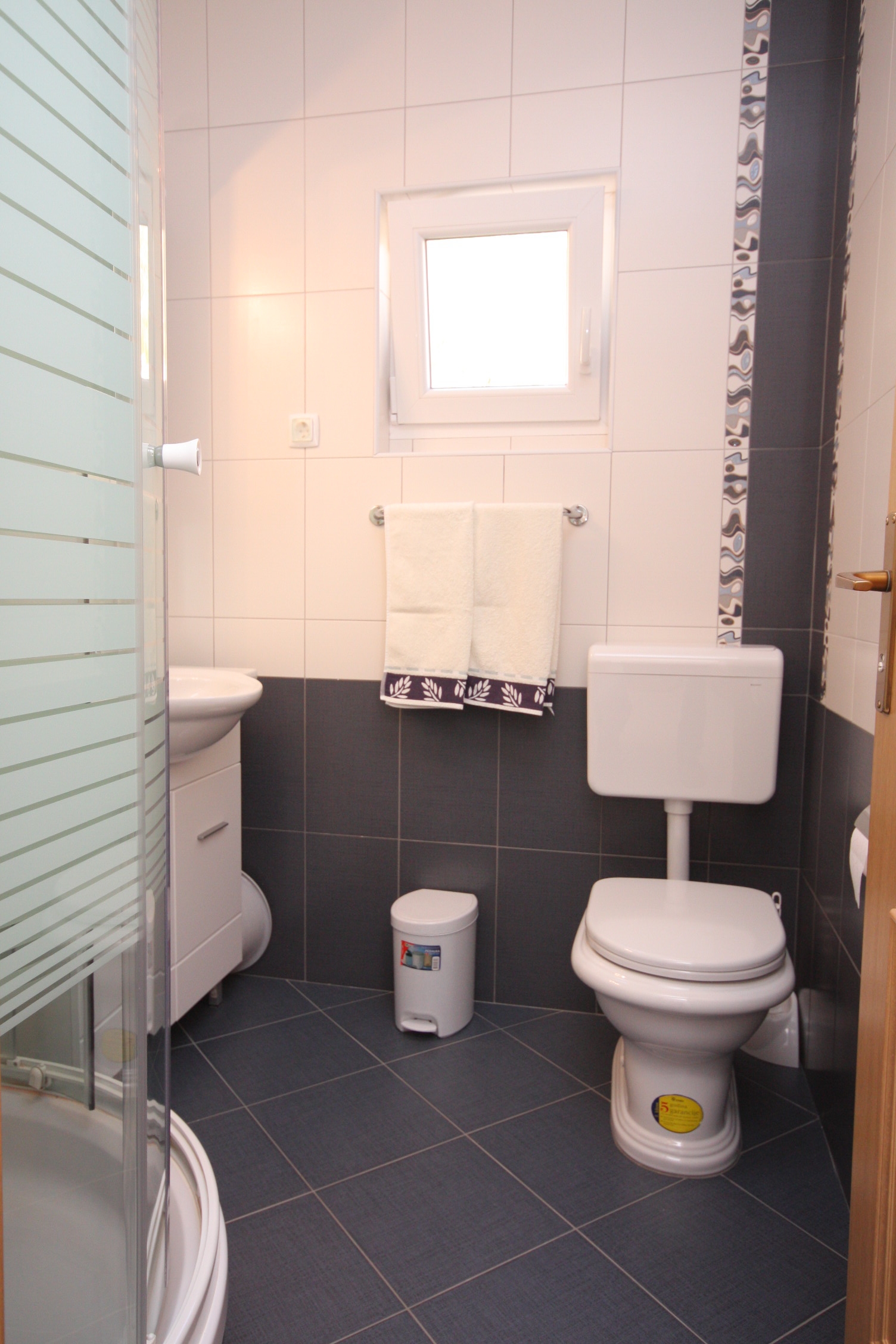 One bedroom apartment with terrace and sea view Baška Voda, Makarska  A-c