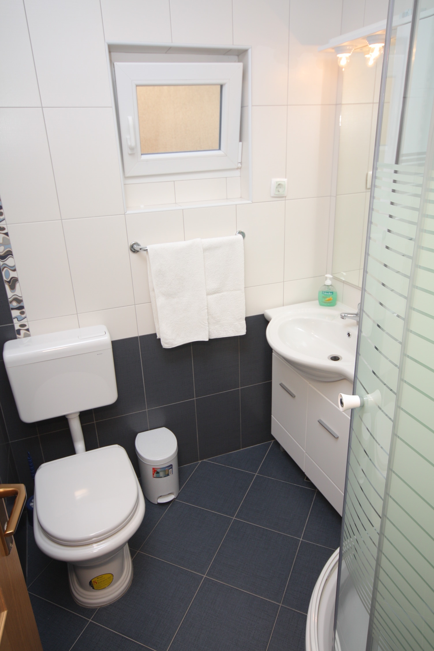 One bedroom apartment with terrace and sea view Baška Voda, Makarska  A-d