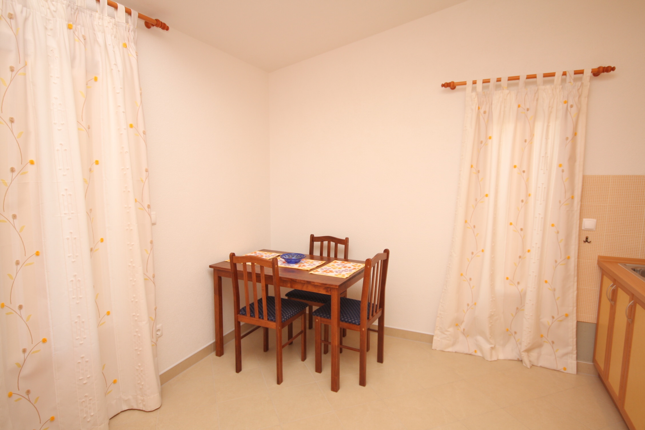 One bedroom apartment with terrace and sea view Baška Voda, Makarska  A-d