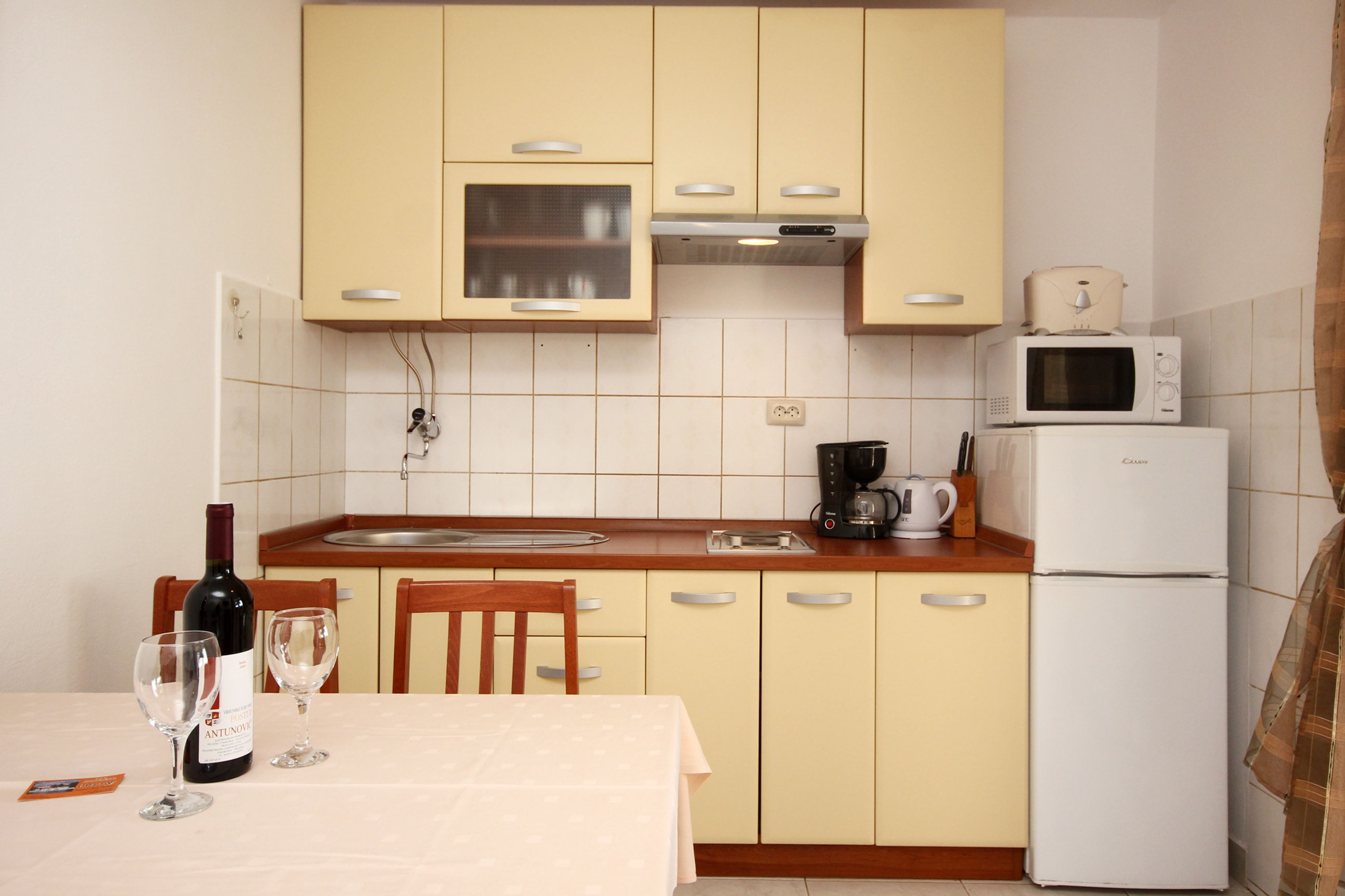 Two bedroom apartment near beach Orebić, Pelješac  A-a
