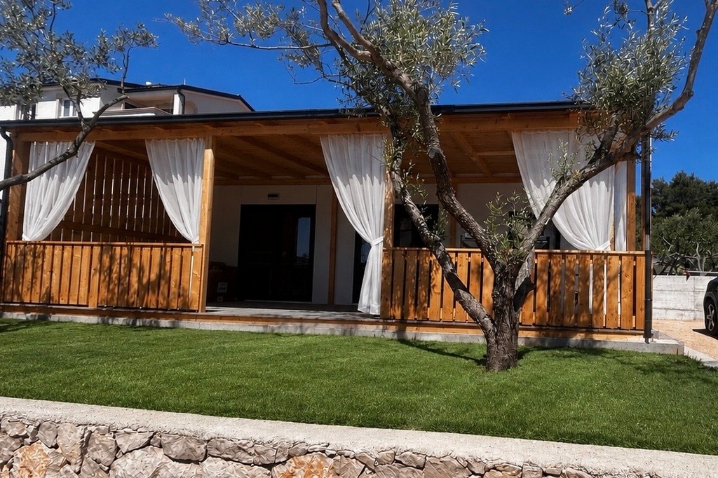 Two bedroom apartment with a swimming pool Pakoštane, Biograd (A-27136-a)
