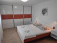 Dormitorio Podgora, Dormitorio in the apartment, WiFi.