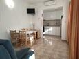 Dining room Podgora, Dining room in the apartment, air condition available and WiFi.