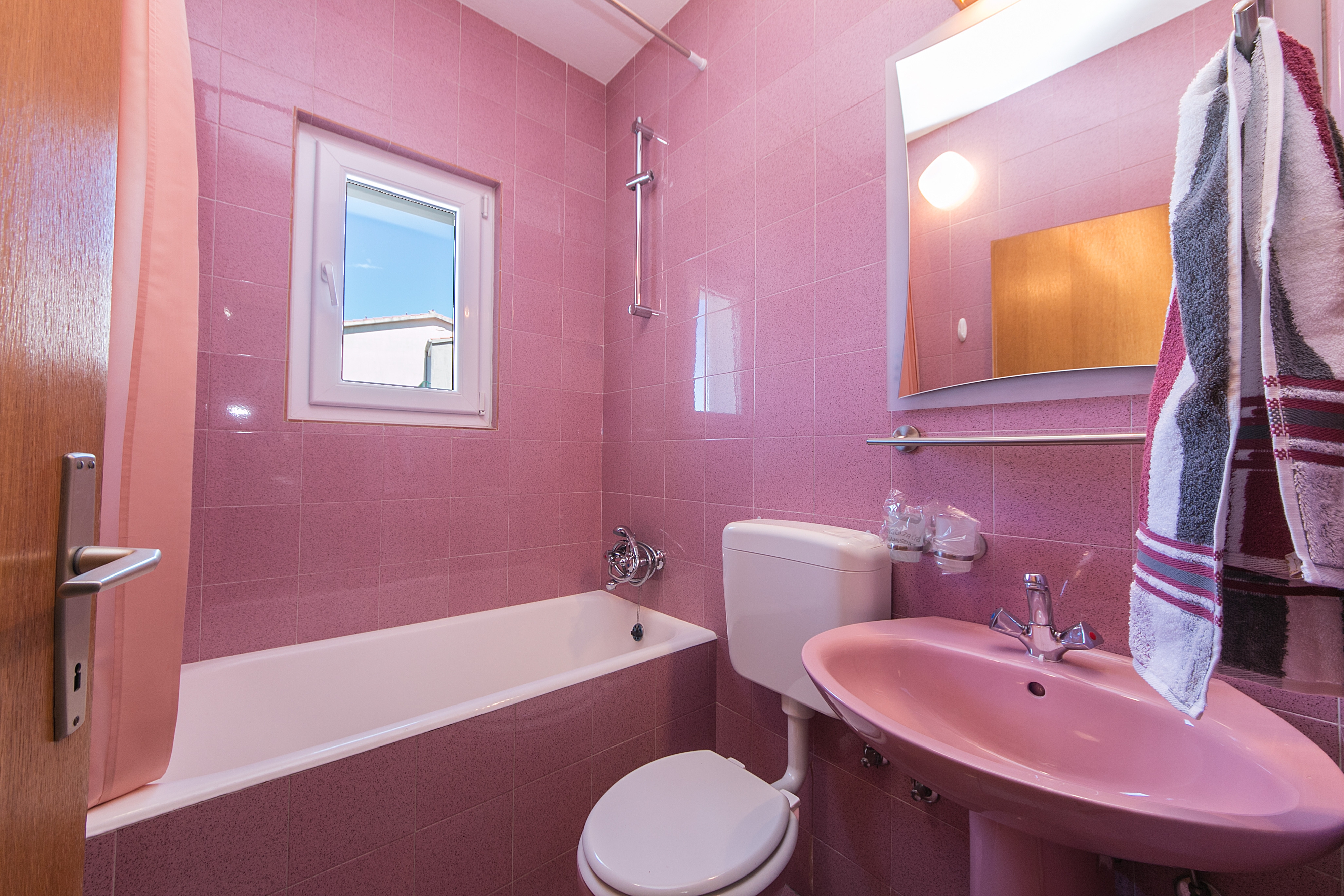 Two bedroom apartment with balcony and sea view Brela, Makarska  A-a