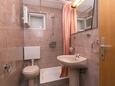 Koupelna 1 Brela, Koupelna 1 v ubytování typu apartment, WiFi.
