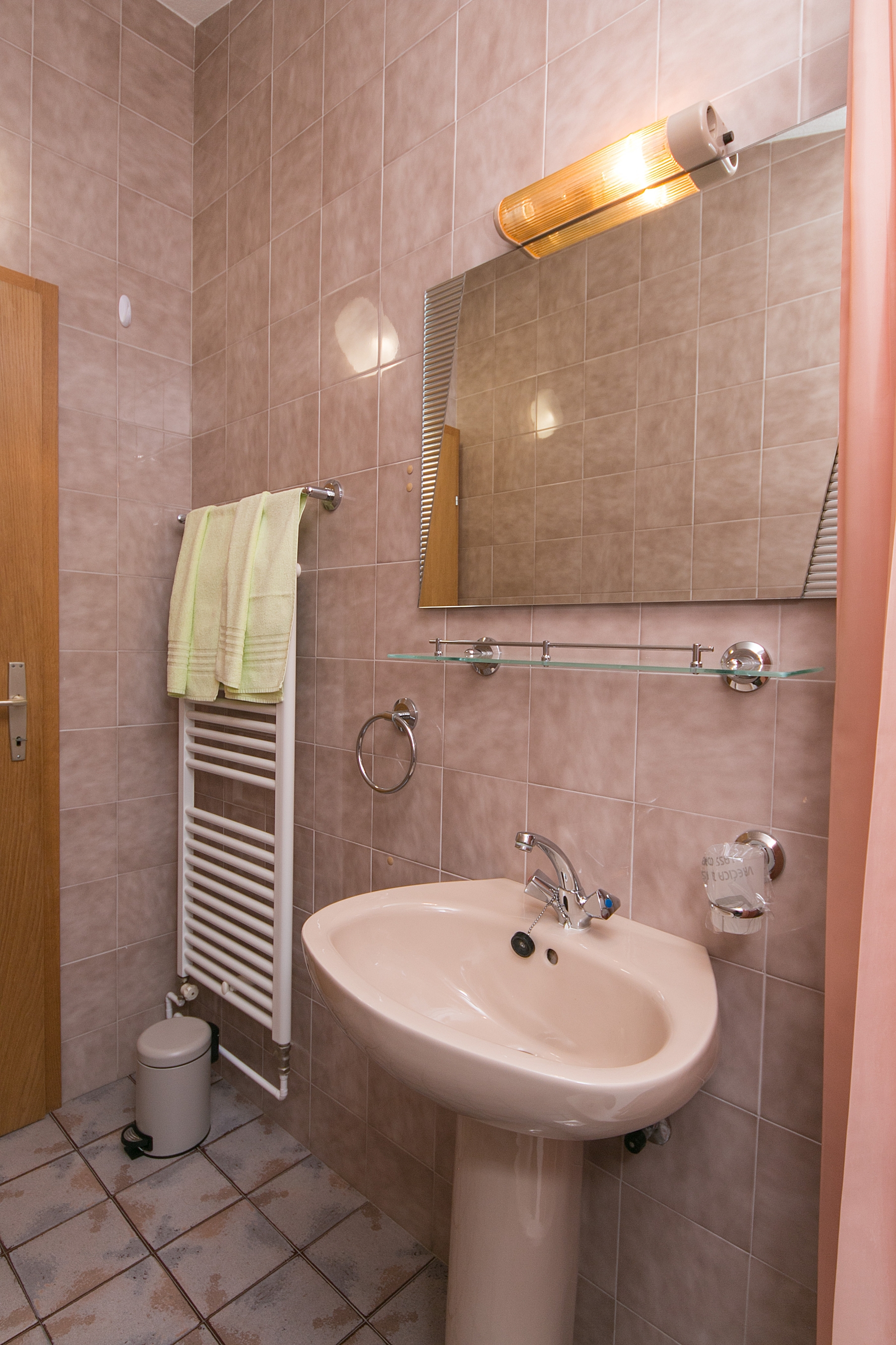 Two bedroom apartment with balcony and sea view Brela, Makarska  A-c