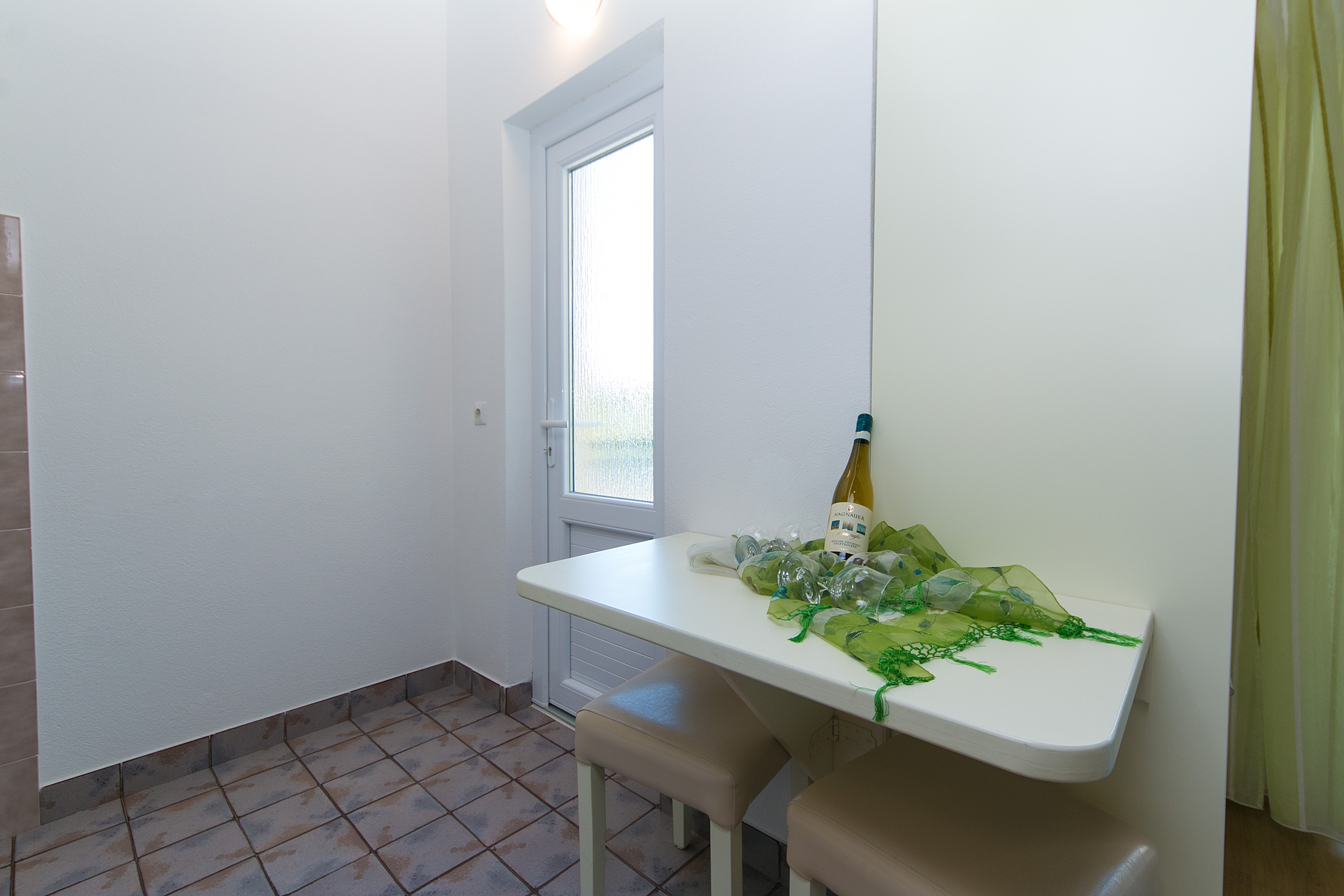 Two bedroom apartment with balcony and sea view Brela (Makarska) (A-2717-c)