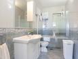 Salle de bain Brela, Salle de bain dans l’hébergement en type apartment, WiFi.
