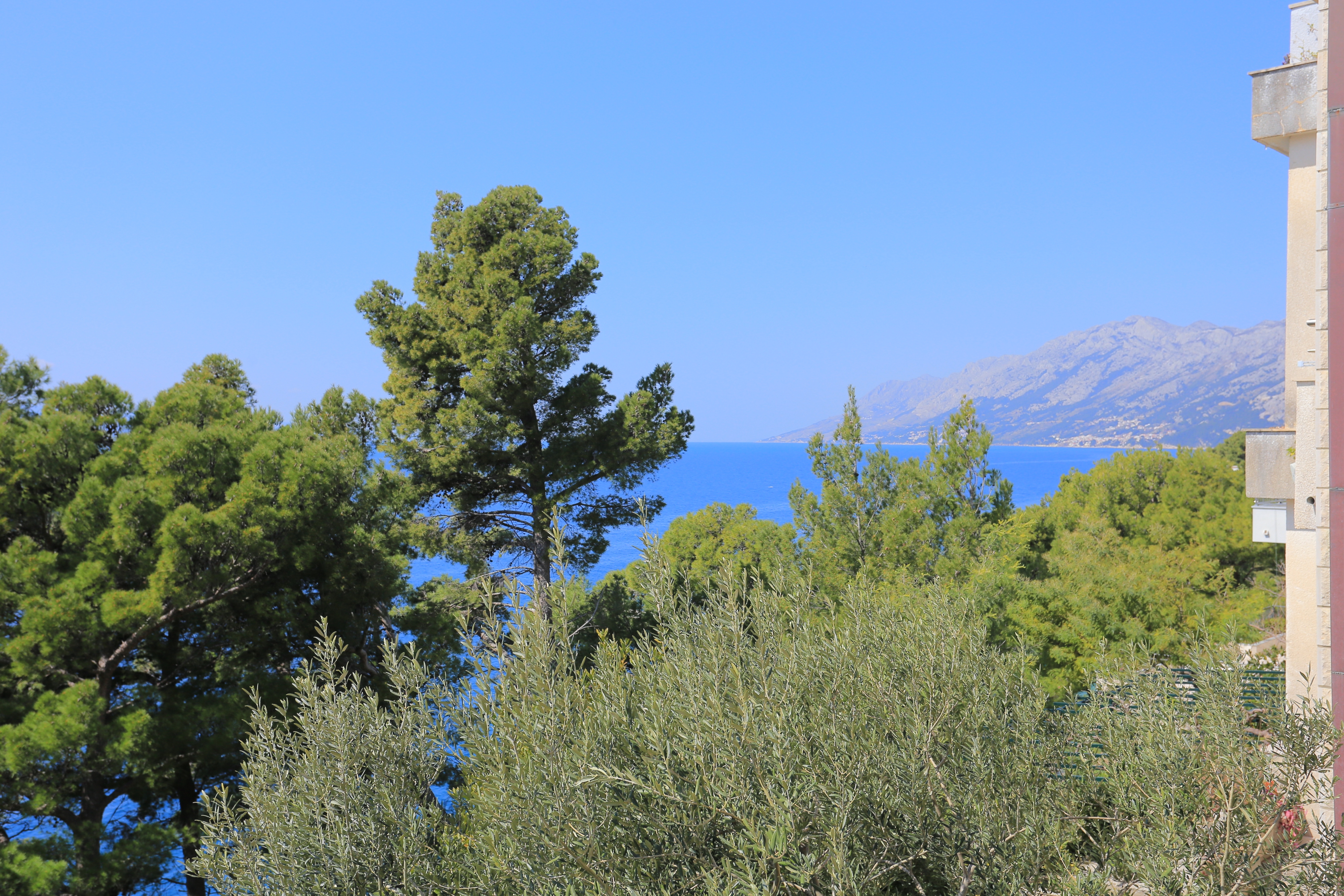 Three bedroom apartment with terrace and sea view Brela, Makarska  A-a