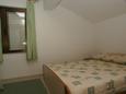 Bedroom 2 Tučepi, Bedroom 2 in the apartment, (pet friendly) and WiFi.
