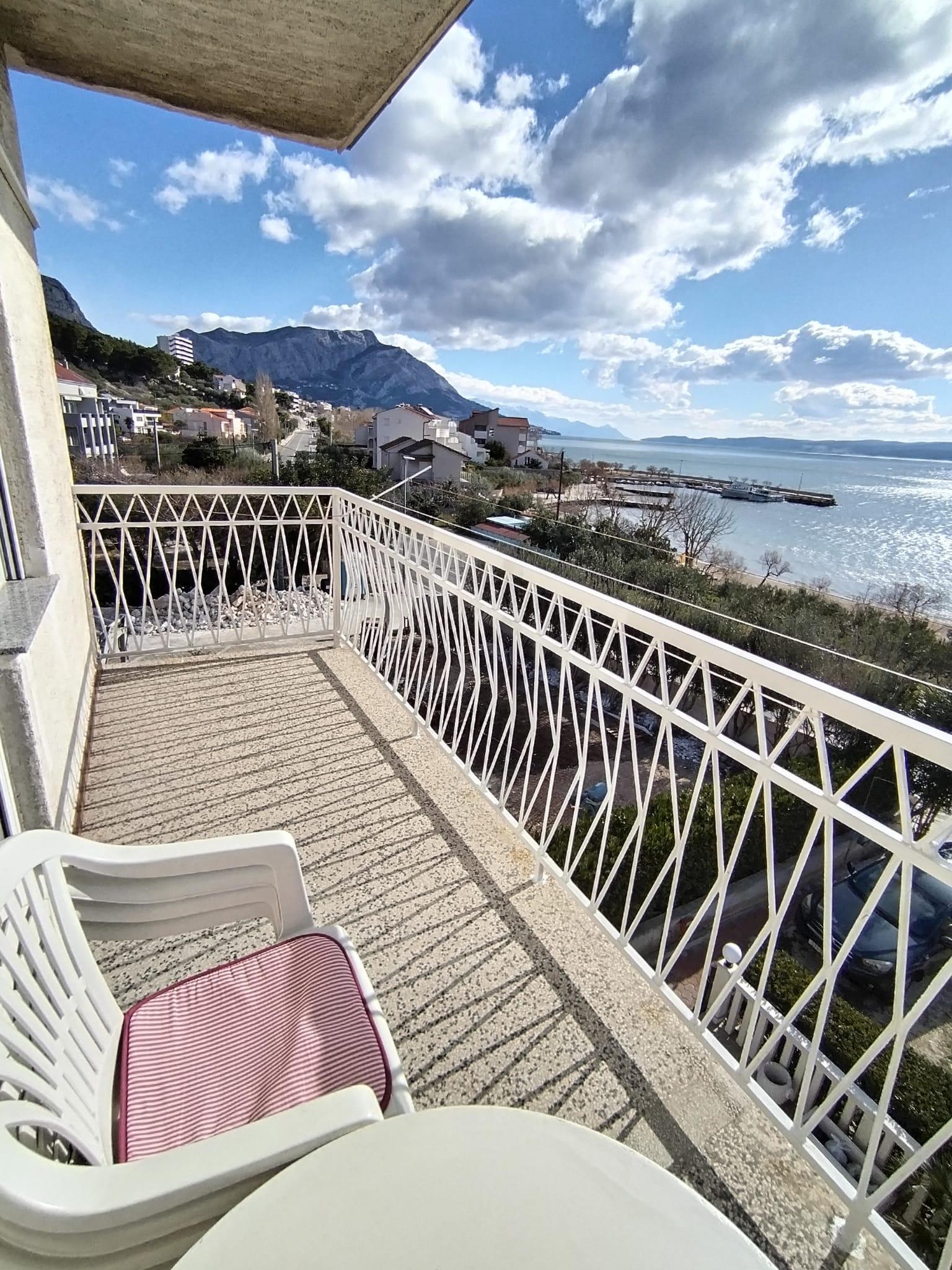 One bedroom apartment near beach Duće, Omiš (A-2731-c)