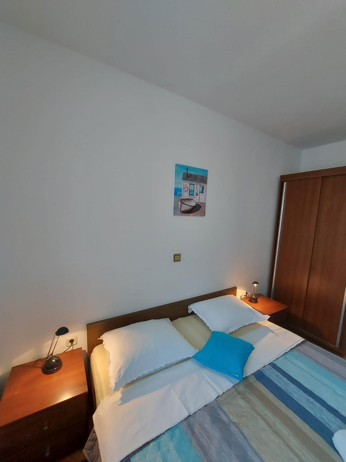 One bedroom apartment near beach Duće, Omiš (A-2731-c)