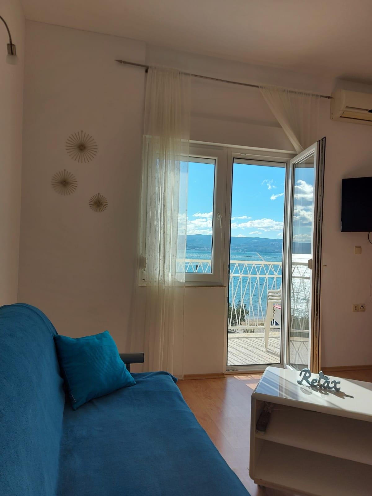 One bedroom apartment near beach Duće, Omiš (A-2731-c)