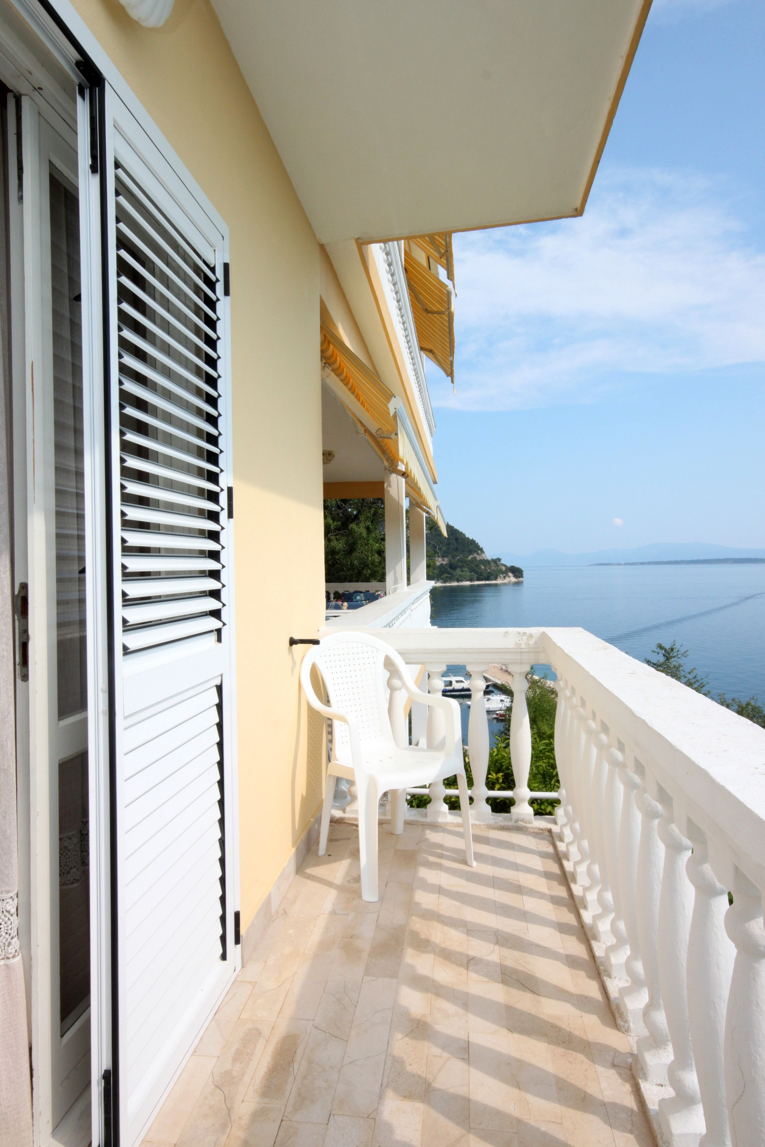 Two bedroom apartment with terrace and sea view Živogošće - Porat, Makarska  A-b
