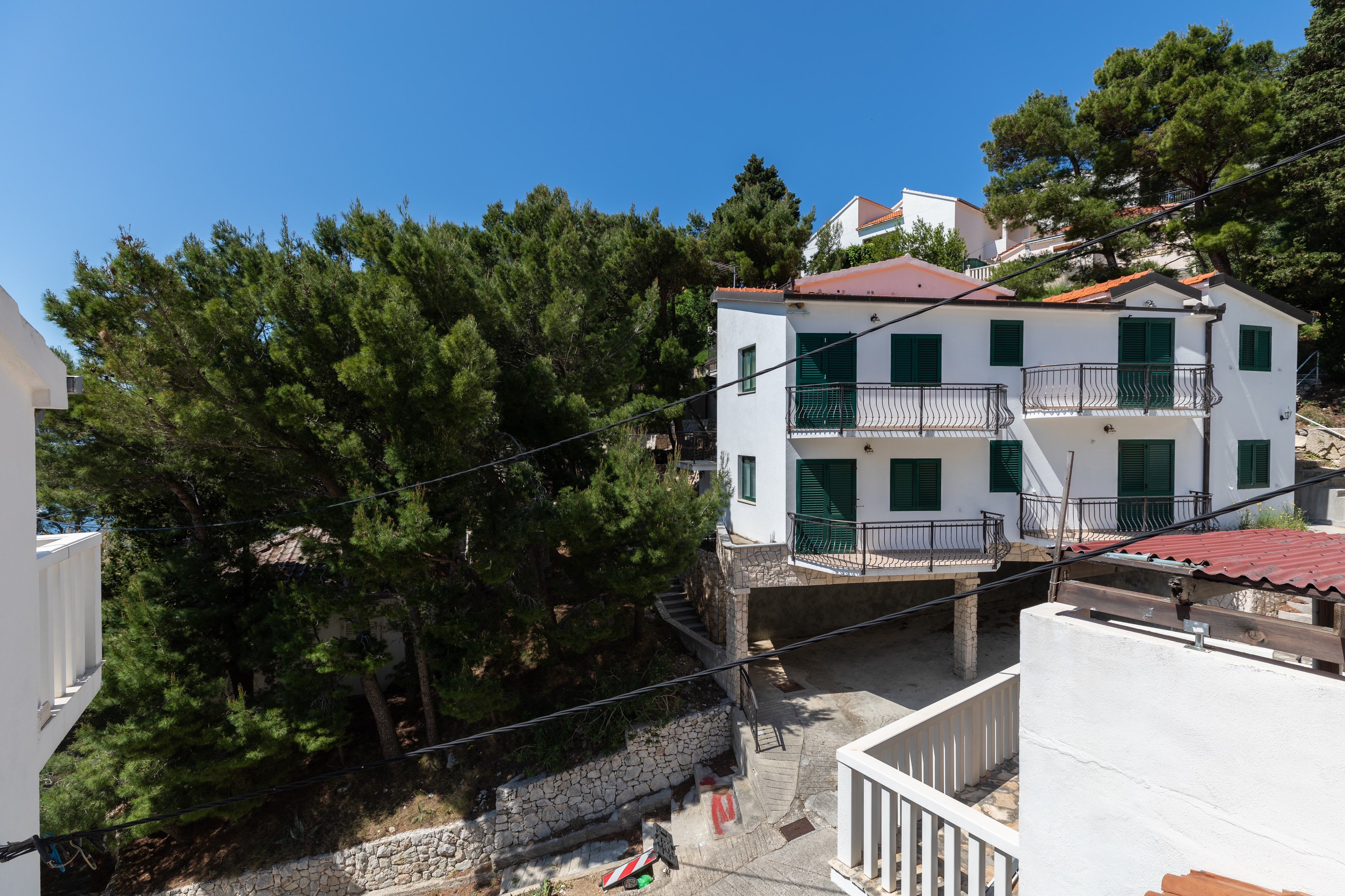 Two bedroom apartment near beach Mimice, Omiš  A-b