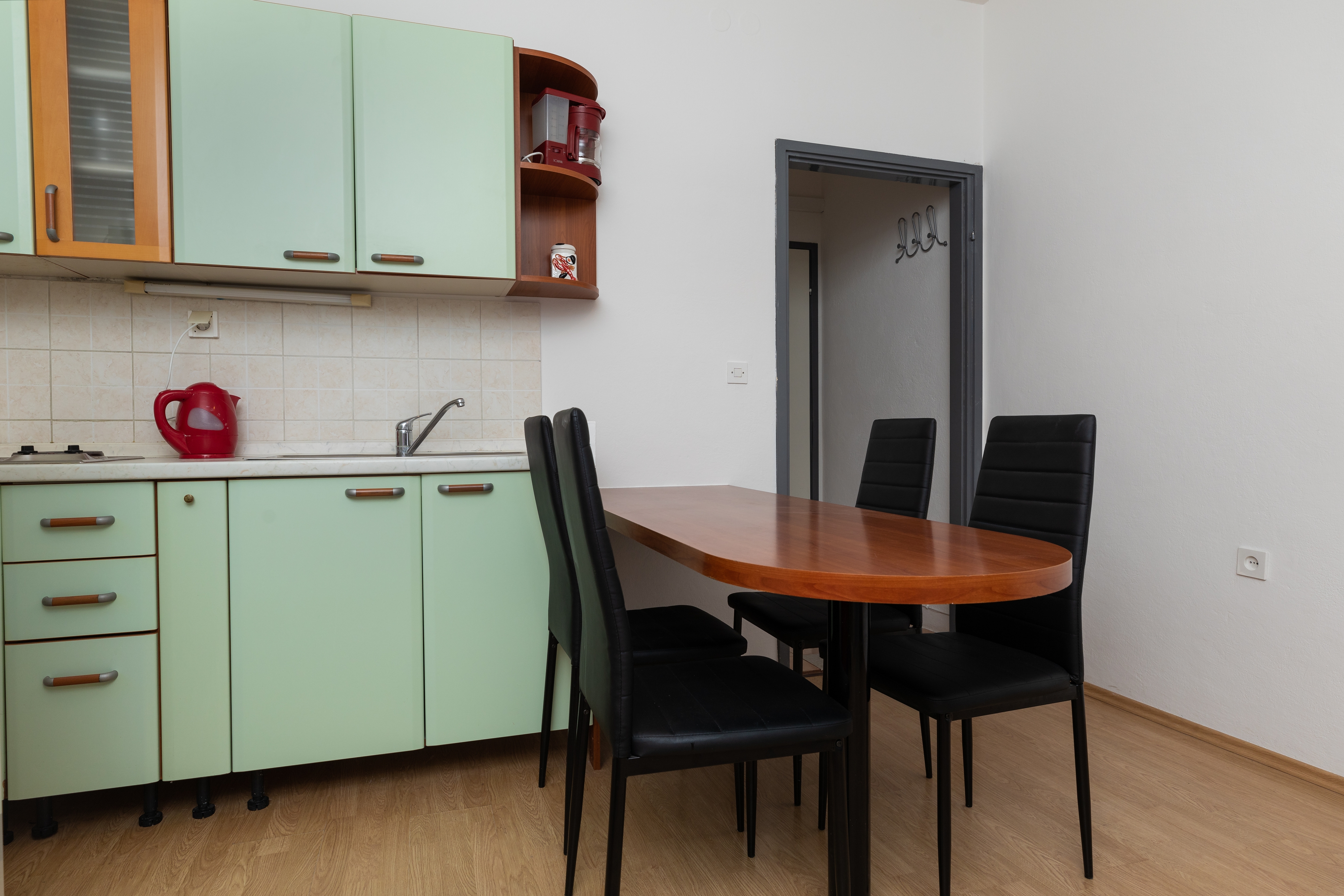 Two bedroom apartment near beach Mimice, Omiš  A-e
