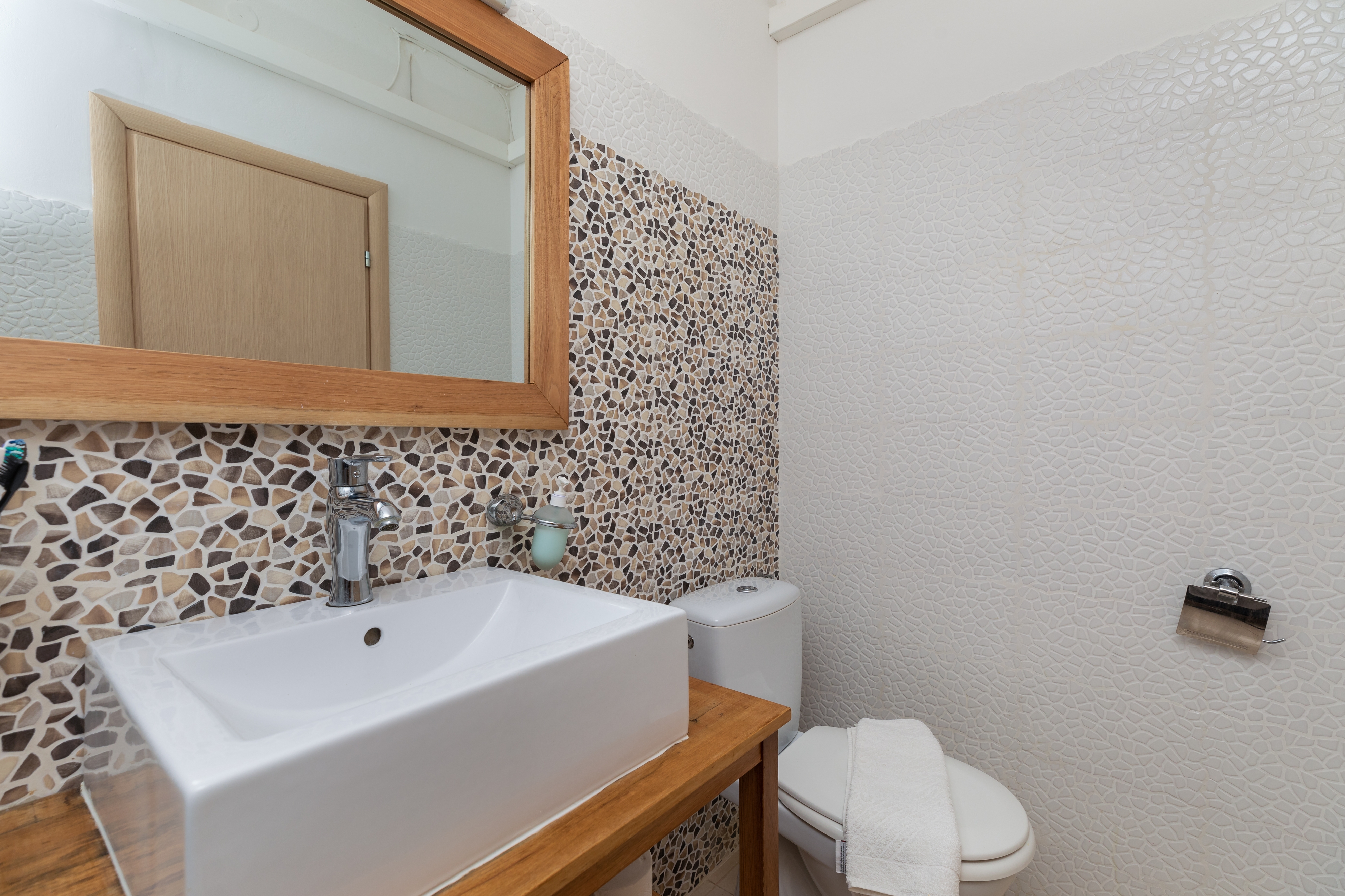 Two bedroom apartment near beach Mimice, Omiš  A-f